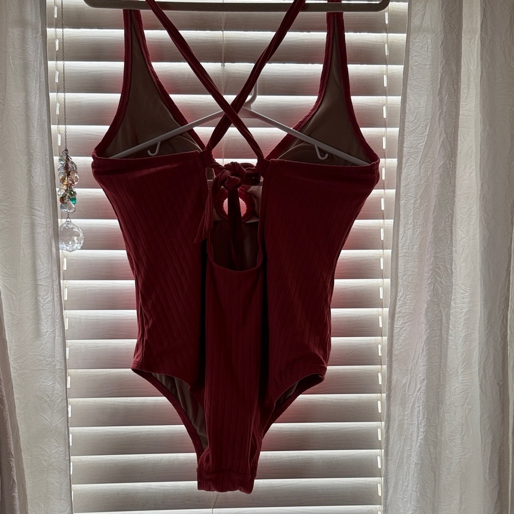 Red Ribbed Strappy Swimsuit - Picture 3 of 4